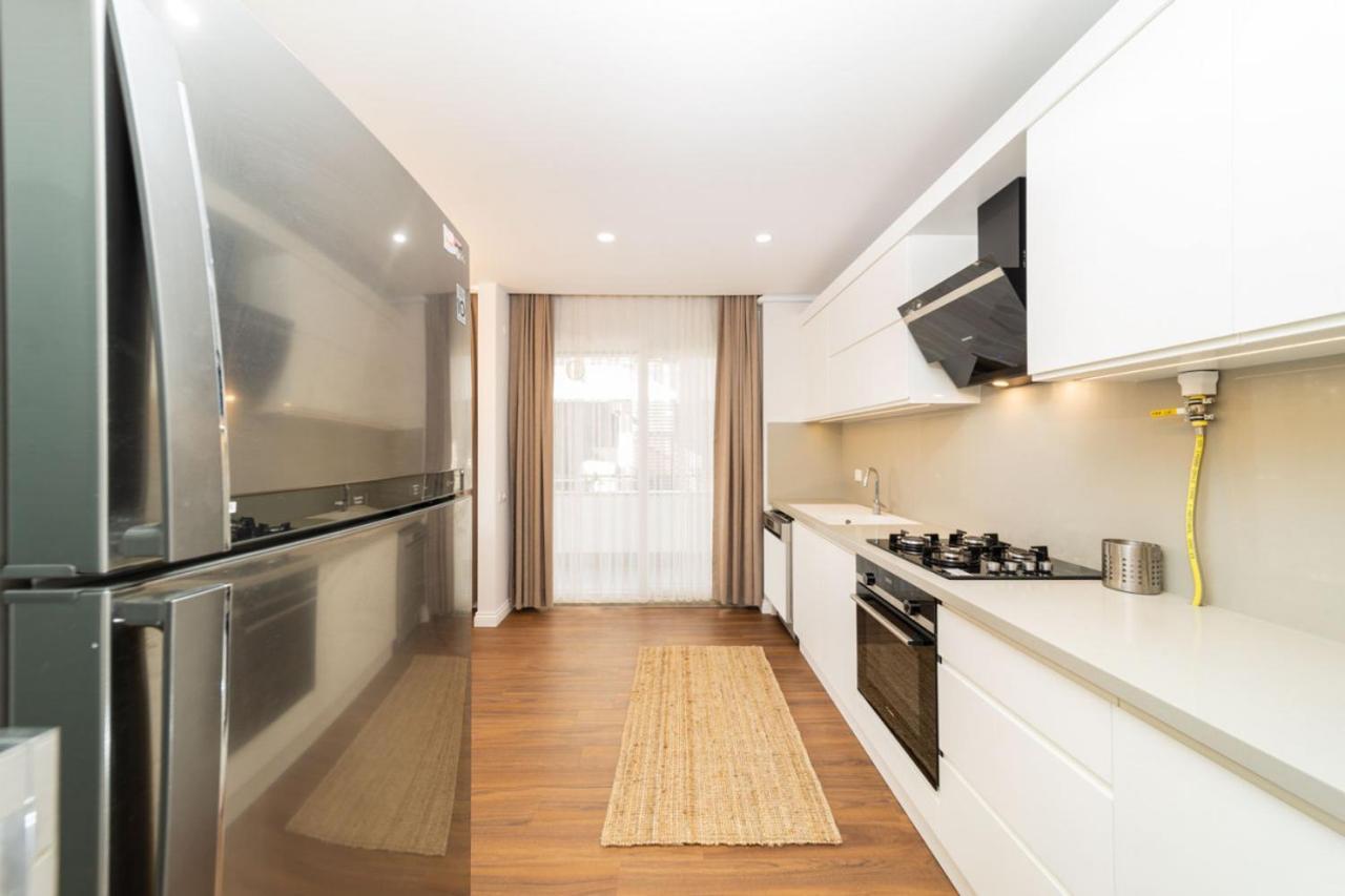 Апартаменты Central Flat With Balcony Near Sea In Muratpasa Анталья Экстерьер фото