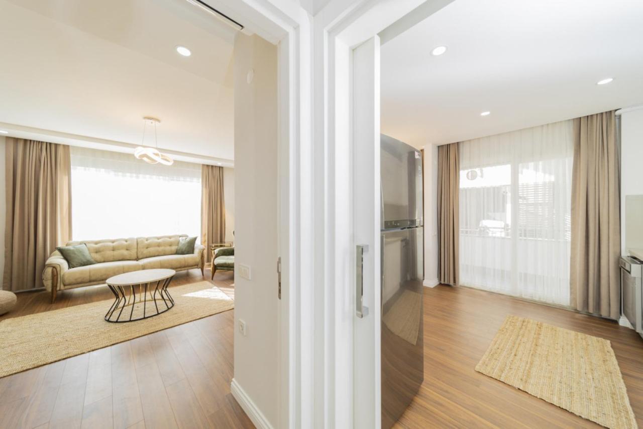 Апартаменты Central Flat With Balcony Near Sea In Muratpasa Анталья Экстерьер фото